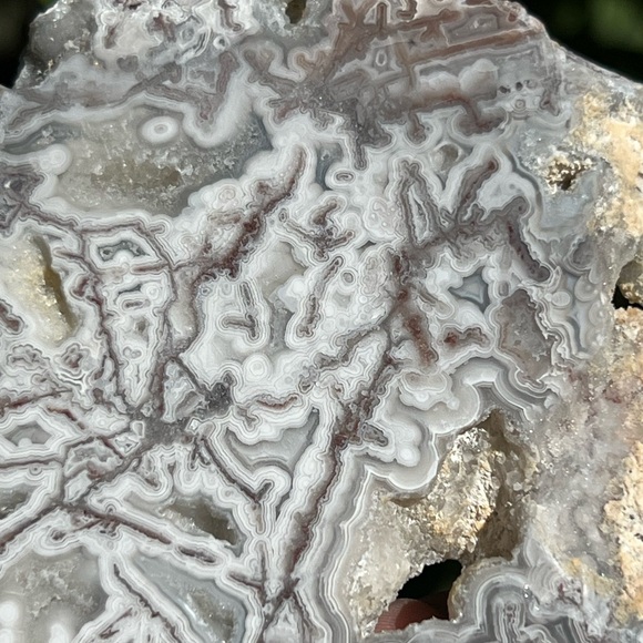 Mexican lace (1) agate slab with stand | crystal - Picture 8 of 14